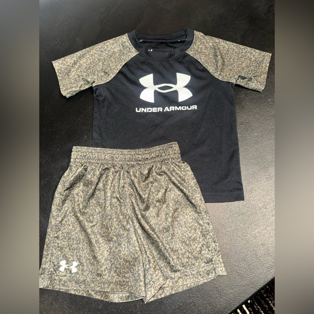 Under Armour Black and Green Summer set